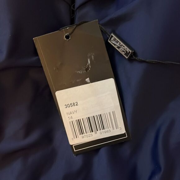 La Femme 30582 Off The Shoulder Jersey Gown Navy NWT 14 MSRP $ 389.00 - Picture 5 of 6